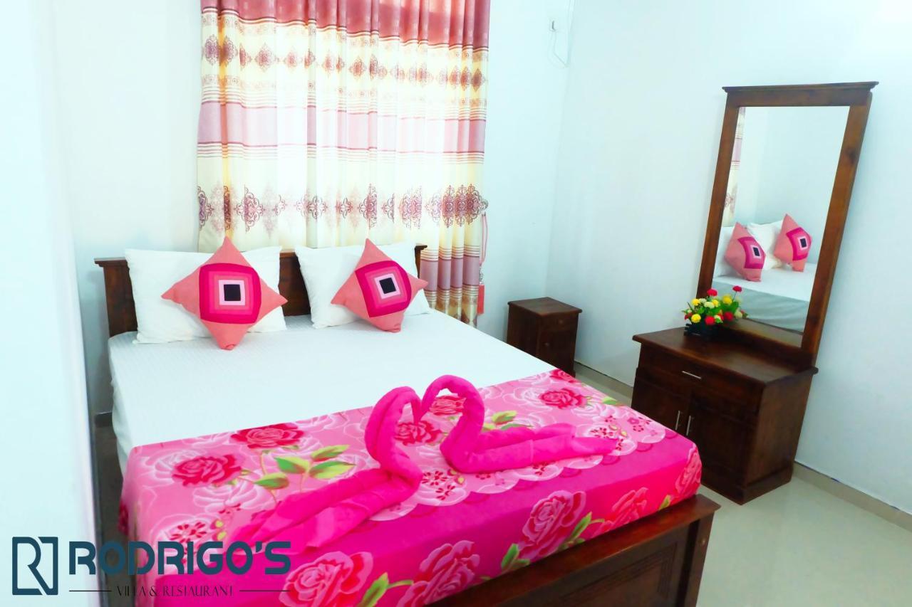 Rodrigo'S Villa & Restaurant Negombo Extérieur photo